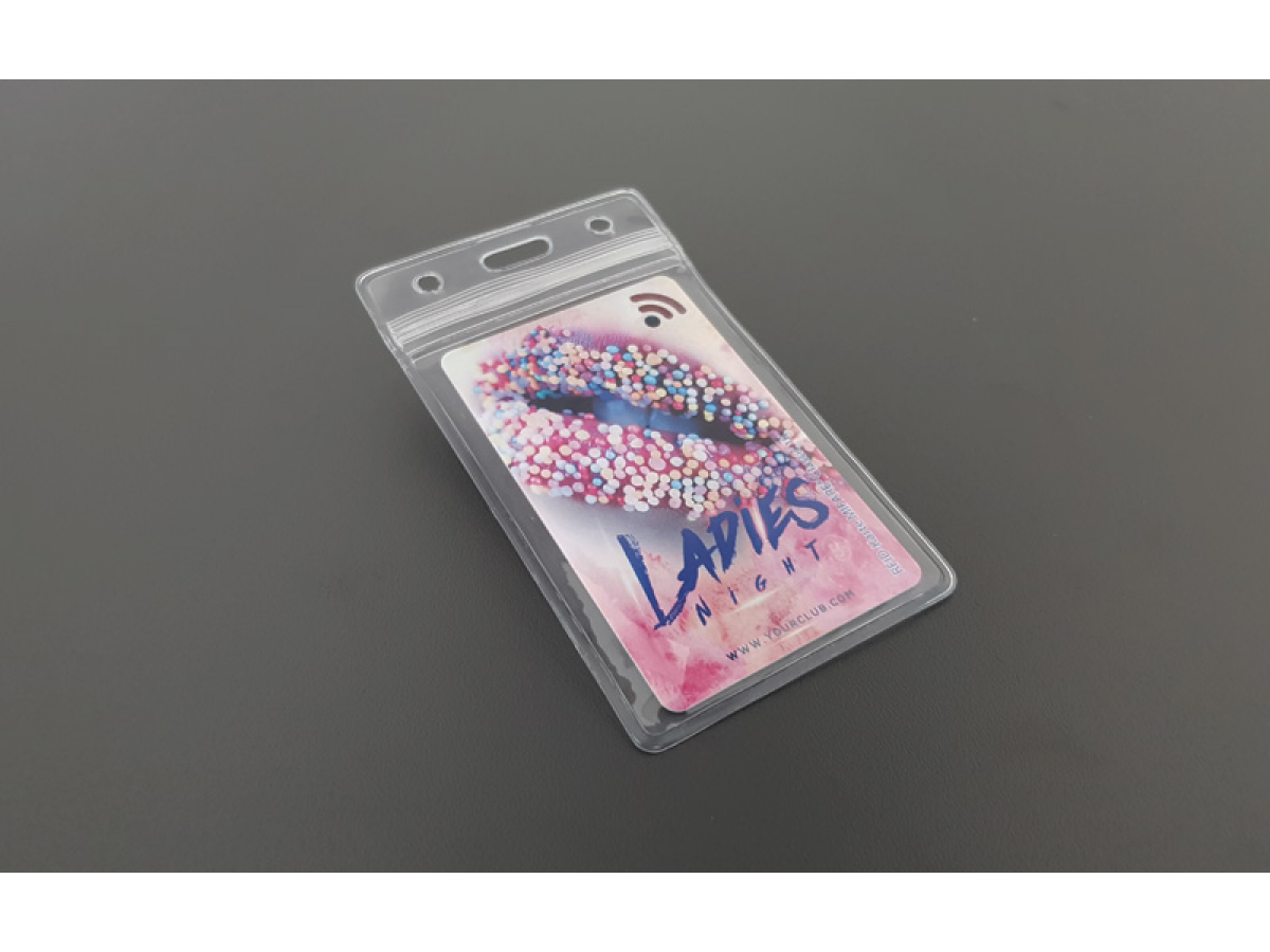 Card case portrait (68x115mm)